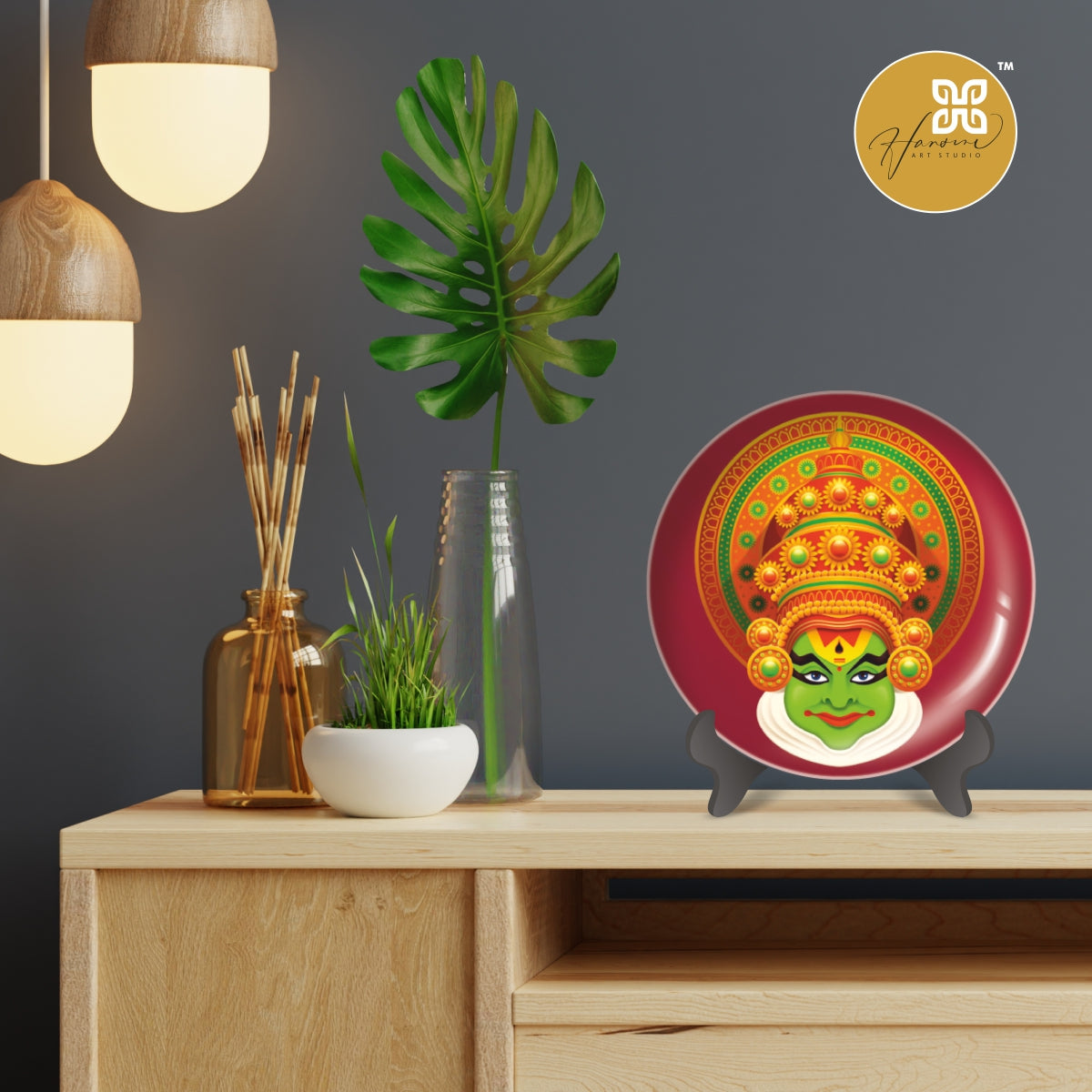 KATHAKALI DANCER
